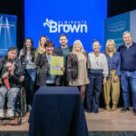 Cascallares, Fabiani y  Eichel encabezaron la firma de escrituras de 184 familias