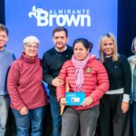 Almirante Brown entregó 300 pases multimodales de transporte a vecinos con discapacidad